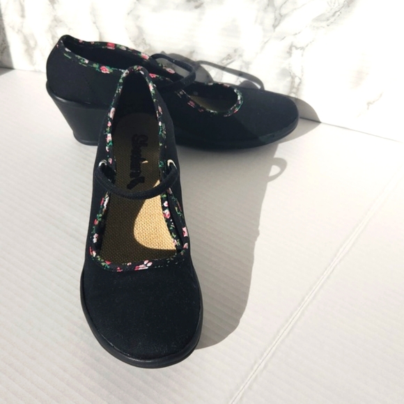 Skechers CALI Black Mary Jane Slip On Wedge Sandals (8.5) - Picture 3 of 9